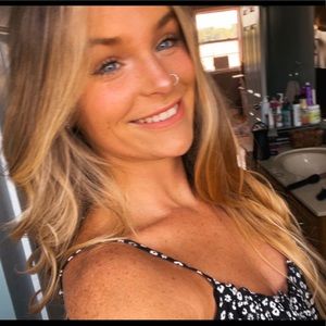 Meet your Posher, Riley